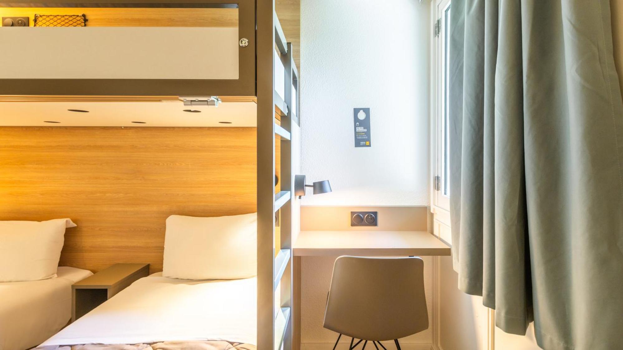 Standard Room with Two Single Beds and One Bunk Bed,1756406547:JPEG
