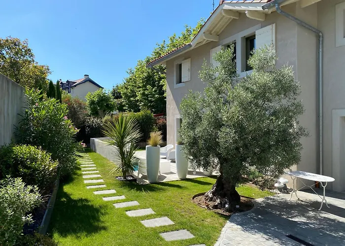 Hôtel accueillant les animaux: Chambre d'Hôtes Arima